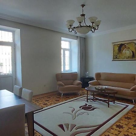 Azneft Royal Suite Apartment Sea View Baku Exteriör bild