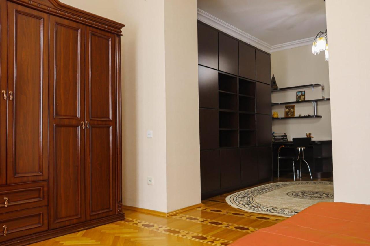 Azneft Royal Suite Apartment Sea View Baku Exteriör bild